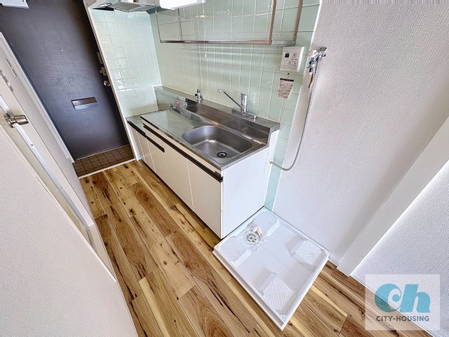 フォレストヒルズ 305号室のキッチン