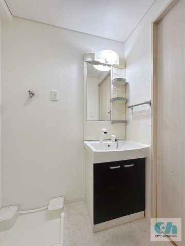 ボーブリアンあさひ 101号室の独立洗面台