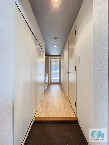 エスポワール田園調布 206号室の玄関