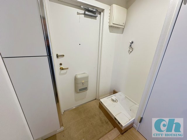 パレス戸越銀座 107号室の玄関