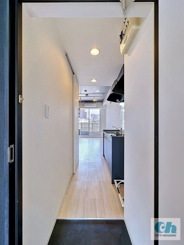 BELL FOREST 403号室の玄関