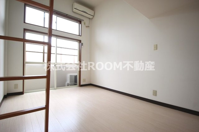 メイプルコート広原の居間・リビング|おしゃれな居間です