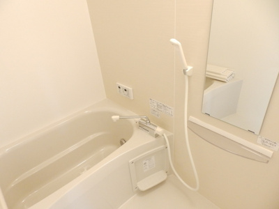 【浴室】 | ボヌール | 落ち着いた空間のお風呂です