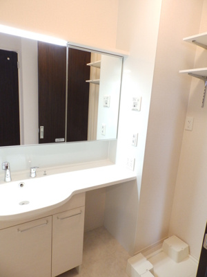 【洗面所】 | ボヌール | 広い洗面スペース