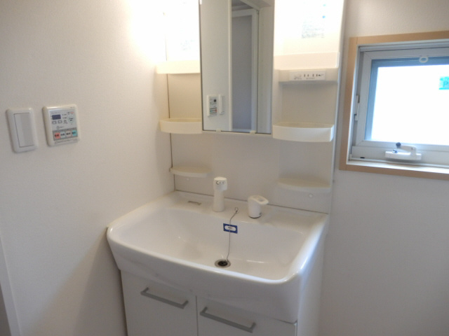 ＭＡＳＴ ＣＯＵＲＴ下滝野Aの洗面所