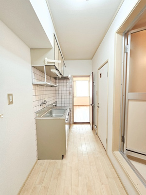 【玄関】 | メゾン・ラフォーレ