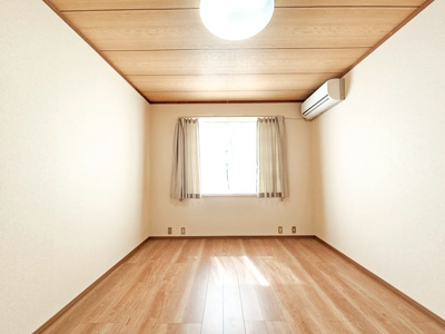 【洋室】 | メゾン・ラフォーレ