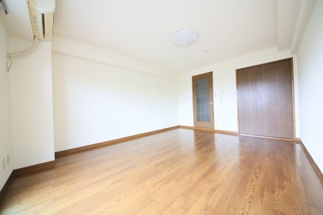 メモリーポケットの居間・リビング|現状と異なる場合は現状優先となります