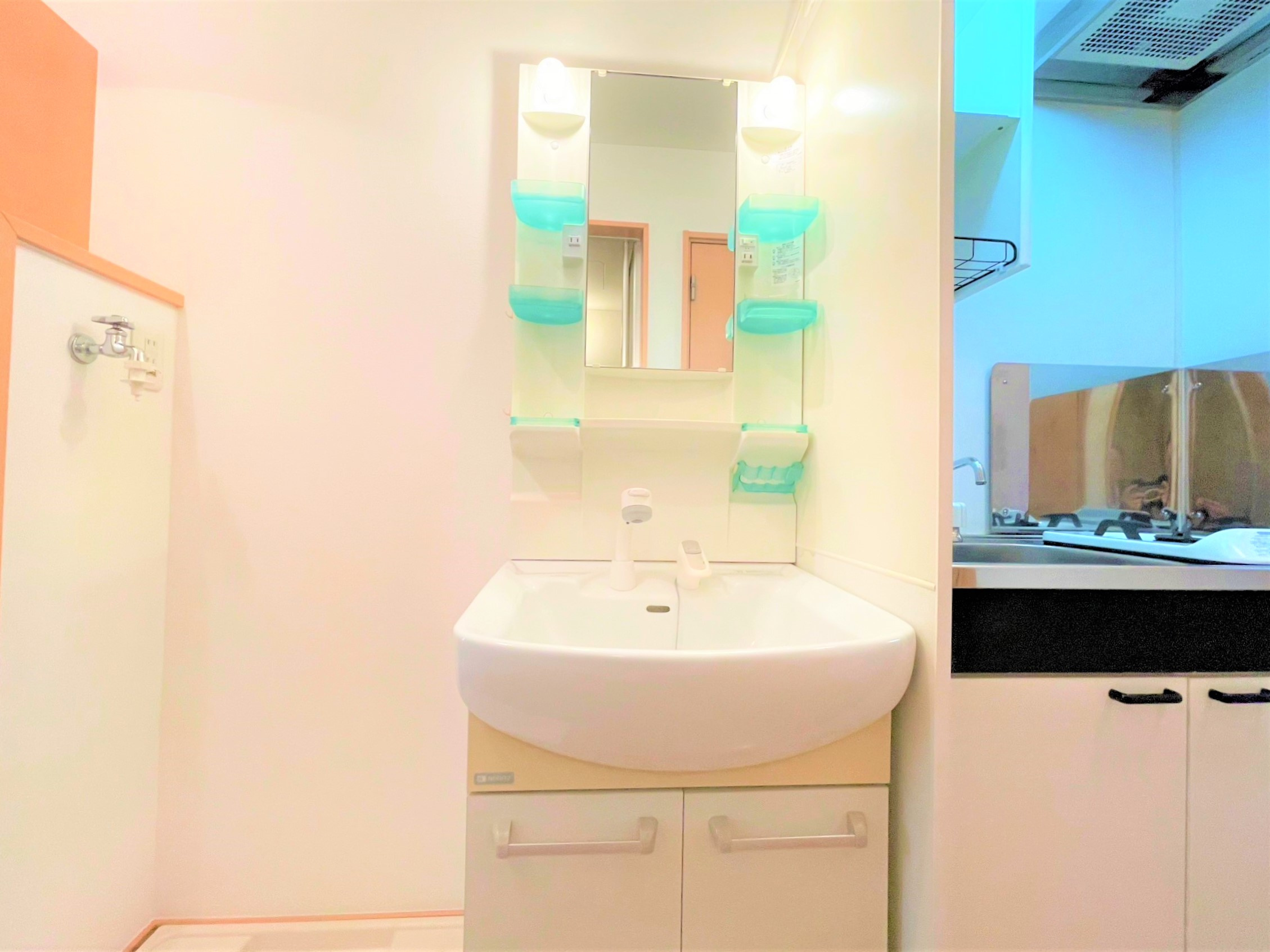 オレンジコートの独立洗面台