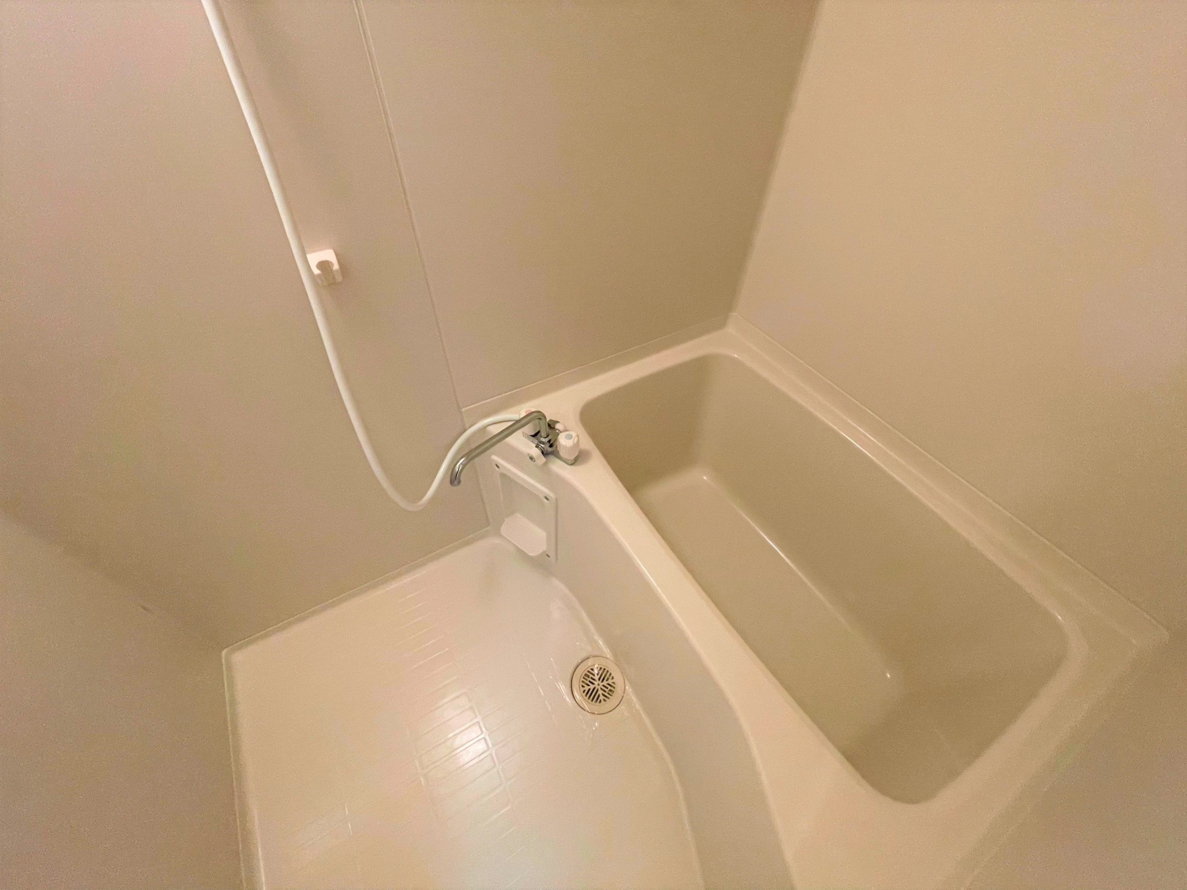 オレンジコートの浴室