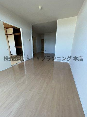 仲介手数料０円！アーバニティ幸の居間・リビング