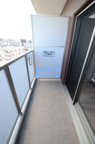 Halu花園町のバルコニー|外からの目が気にならないバルコニーで洗濯物が干せます