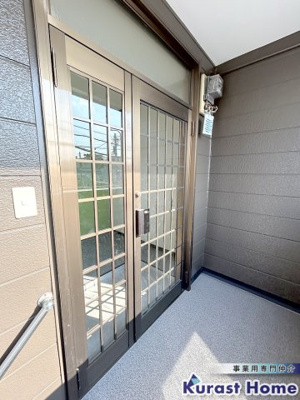 【エントランス】 | 島泉8丁目ロードサイド店舗　1棟貸 | 2階