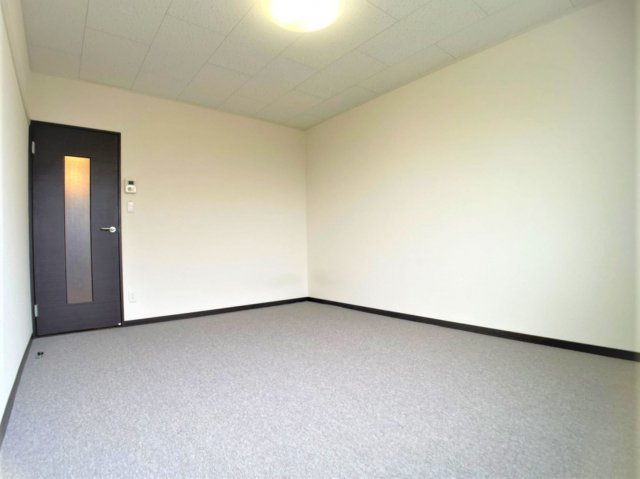 【寝室】 | 設備・使用は号室により異なる為、現況を優先致します。