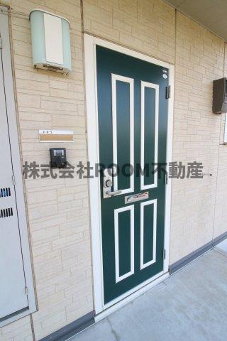 アルカディア・AIの玄関|明るい玄関です