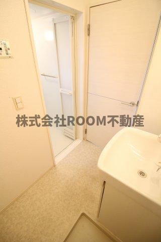 アルカディア・AIの洗面所|脱衣スペースもあります