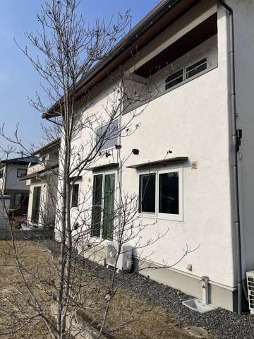 東酒屋の家の外観|リビング側は南向きで日当たり良好です