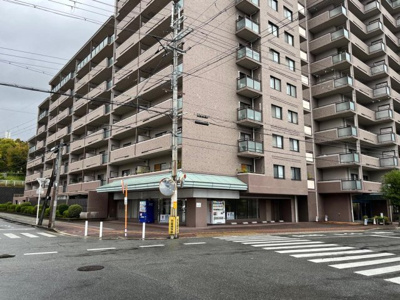 【外観】 | タワーヒルズ西大和1階路面店舗