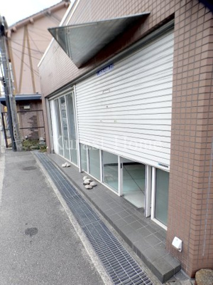 【エントランス】 | グランコートにっせんテナント