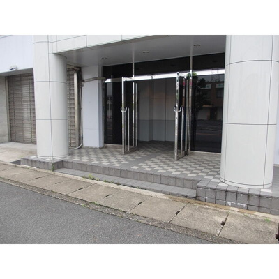 【エントランス】 | 仮）上牧プラザ