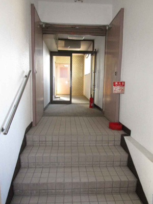 【玄関】 | 恩智駅前プラザビル2階テナント