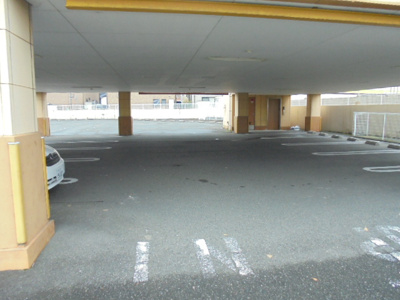 【駐車場】 | 堺市南区岩室店舗