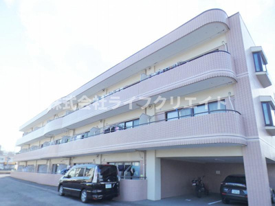 【外観】 | ファミーユ旭