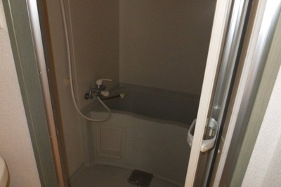 【洗面所】 | atlas | 別号室の写真になります。現況優先。