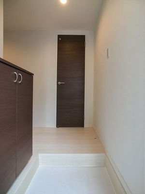 【玄関】 | sorriso villa terrace | 別号室の写真になります。現況優先。