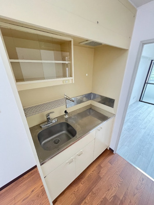 【キッチン】 | ホワイトシャトー清水弐番館 | 別号室の写真になります。現況優先。