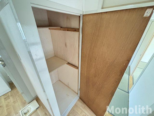 鶴山台28号棟の収納