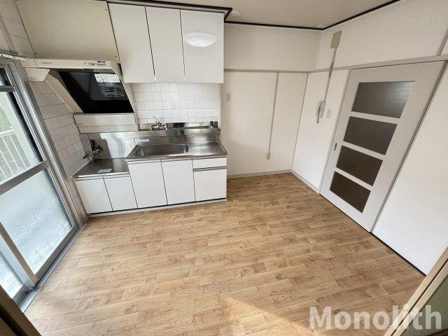 鶴山台28号棟の居間・リビング