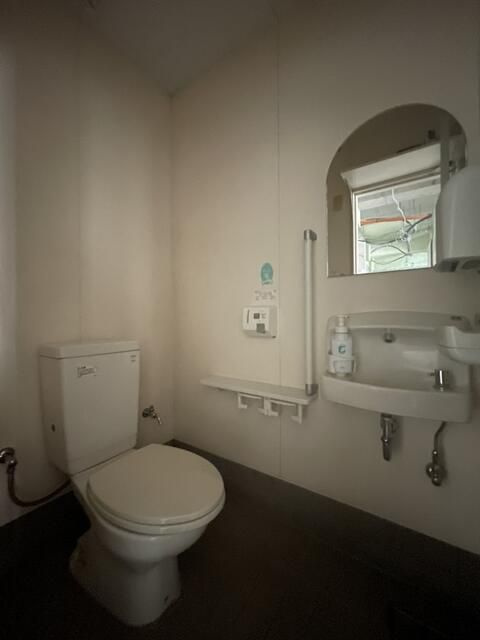 鎌倉服部ビルのトイレ