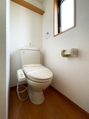 【トイレ】 | ピュア大橋参番館 | 清潔感のあるトイレです※写真は類似です