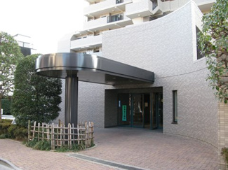 【エントランス】 | ペット飼育可能！平成９年築、オートロック＆宅配ボックス付きで安心なクレアセトル北赤羽は即日現地案内可能となっておりますので、お気軽にお問い合わせください！