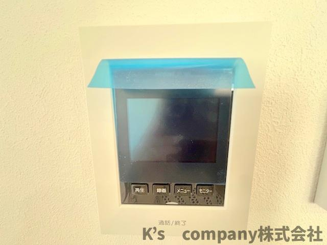 茅ヶ崎市円蔵2丁目　新築戸建　2号棟のセキュリティ|訪問者の顔が見えるモニター付きインターホン☆