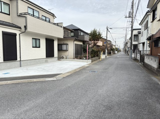 【前面道路含む現地写真】