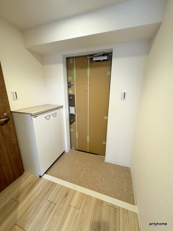 CREST TAPP新大阪　仲介手数料無料の玄関