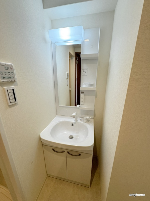 CREST TAPP新大阪　仲介手数料無料の洗面所