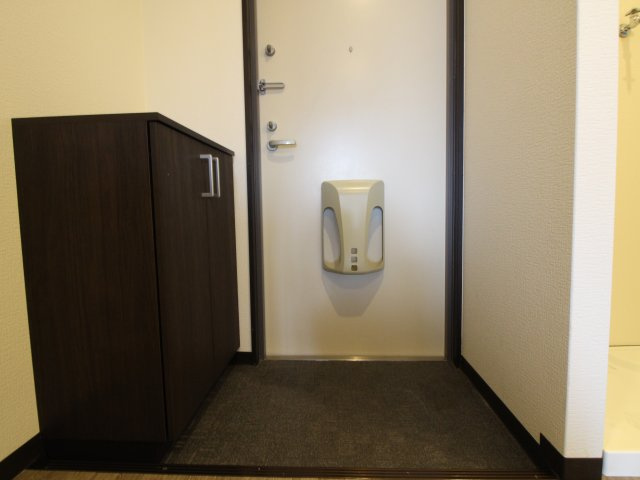 みおつくし粉浜の玄関|落ち着いた玄関です