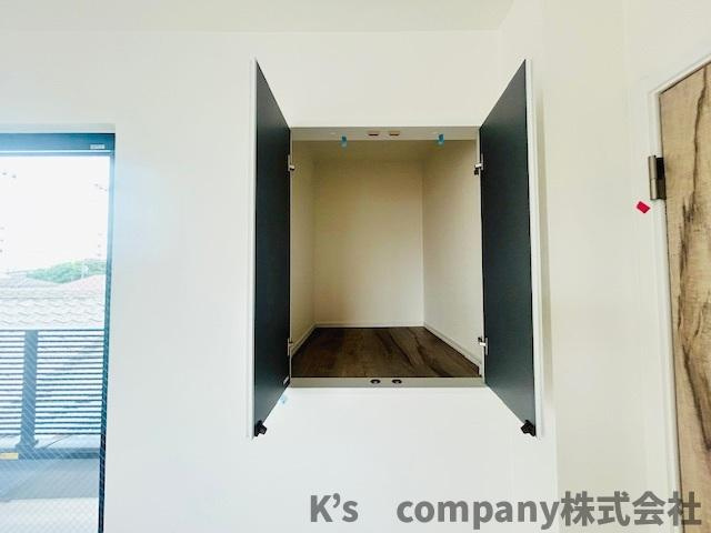茅ヶ崎市円蔵2丁目　新築戸建　4号棟の収納|リビング収納☆急な来客の際にも対応できます♪
