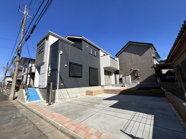 入間郡三芳町大字上富の新築一戸建の前面道路含む現地写真|住宅性能評価W取得！税制優遇の長期優良住宅♪