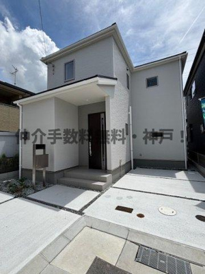 【外観】 | 神戸市西区玉津町新方　新築戸建1号棟　仲介手数料無料！ | 外観は落ち着いています