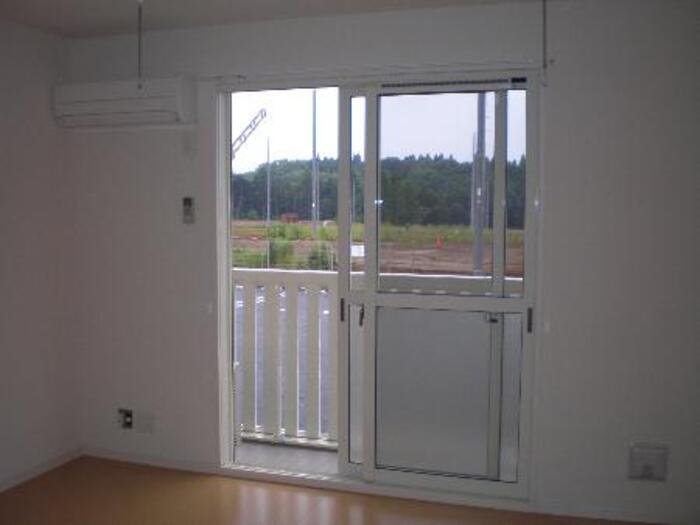 ラプランタンBの居間・リビング