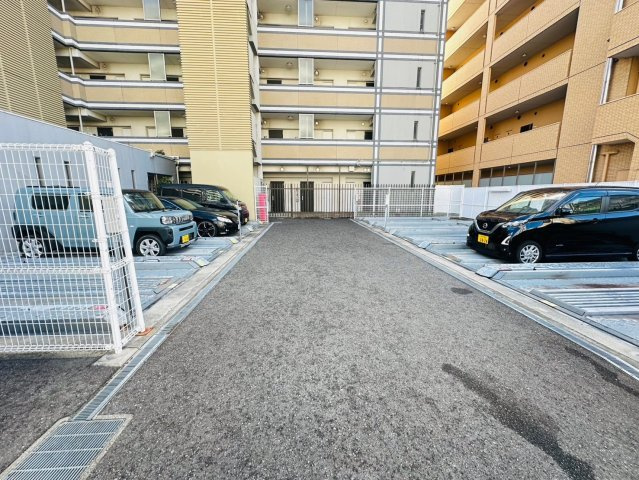 SFORT神戸神楽の駐車場