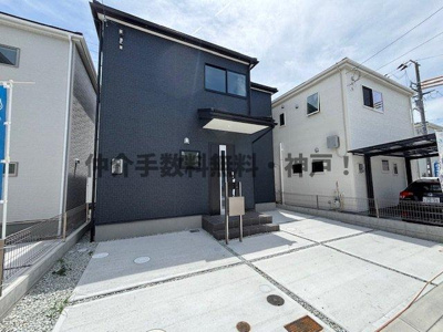 【外観】 | 神戸市西区玉津町新方　新築戸建2号棟　仲介手数料無料！ | 外観もきれいです