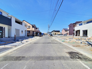 【前面道路含む現地写真】