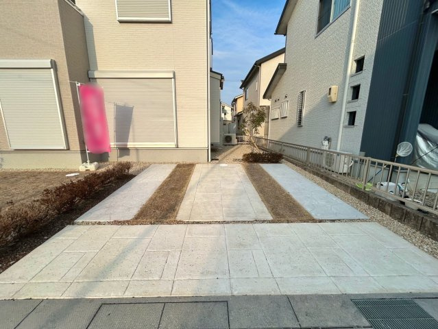 守山市川田町D-1号地　新築戸建ての駐車場