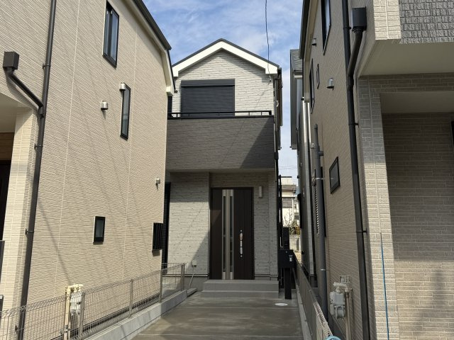 葛飾区水元２丁目新築戸建【水元小学校：10分】の外観|B号棟外観・2月28日撮影・もうすぐ完成内覧可能です！