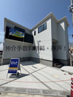 【外観】 | 神戸市西区玉津町新方　新築戸建4号棟　仲介手数料無料！ | 落ち着いた雰囲気の外観です
